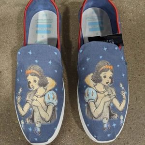Disney x Toms Snow White Slip On Loafers